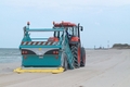 Nowa maszyna do przesiewania piasku na plaży we Władysławowie